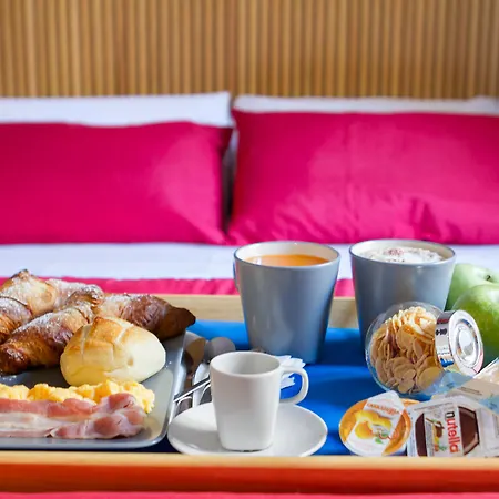 Maison Du La Metro Bed & Breakfast 3*