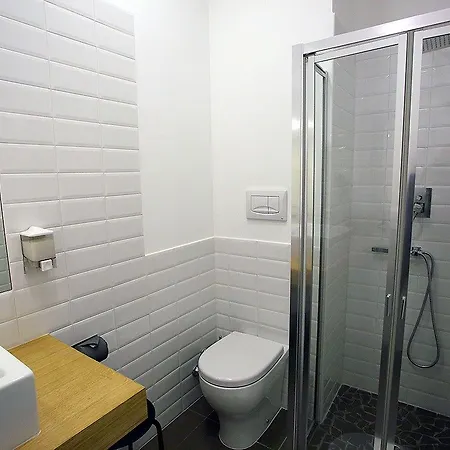 Maison Du La Metro Alojamento de Acomodação e Pequeno-almoço Nápoles