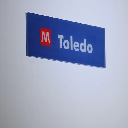 Maison Du La Metro Nápoles