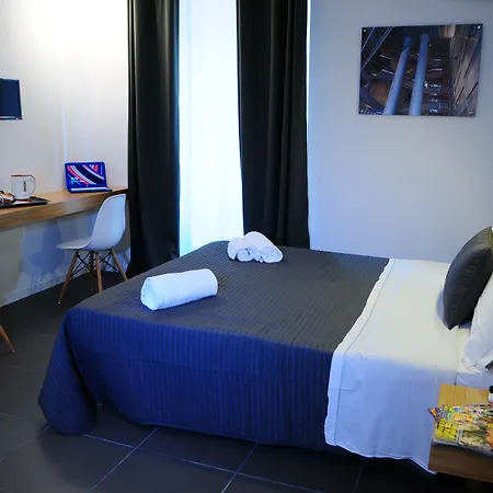 Maison Du La Metro Alojamento de Acomodação e Pequeno-almoço Nápoles