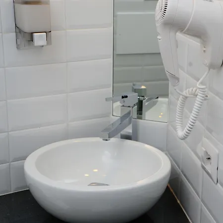 Maison Du La Metro 3* Nápoles