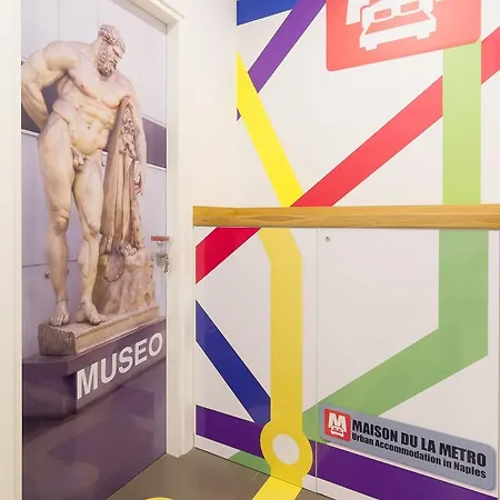 Alojamento de Acomodação e Pequeno-almoço Maison Du La Metro 3*